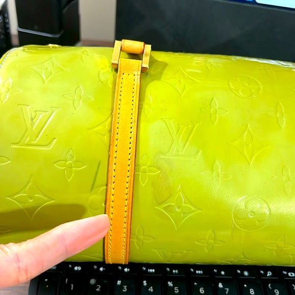 LV Green Vernis Papillon: SIZE (approx) Height- 6”, Width- 5.5”, Length- 12” - Picture 7 of 9